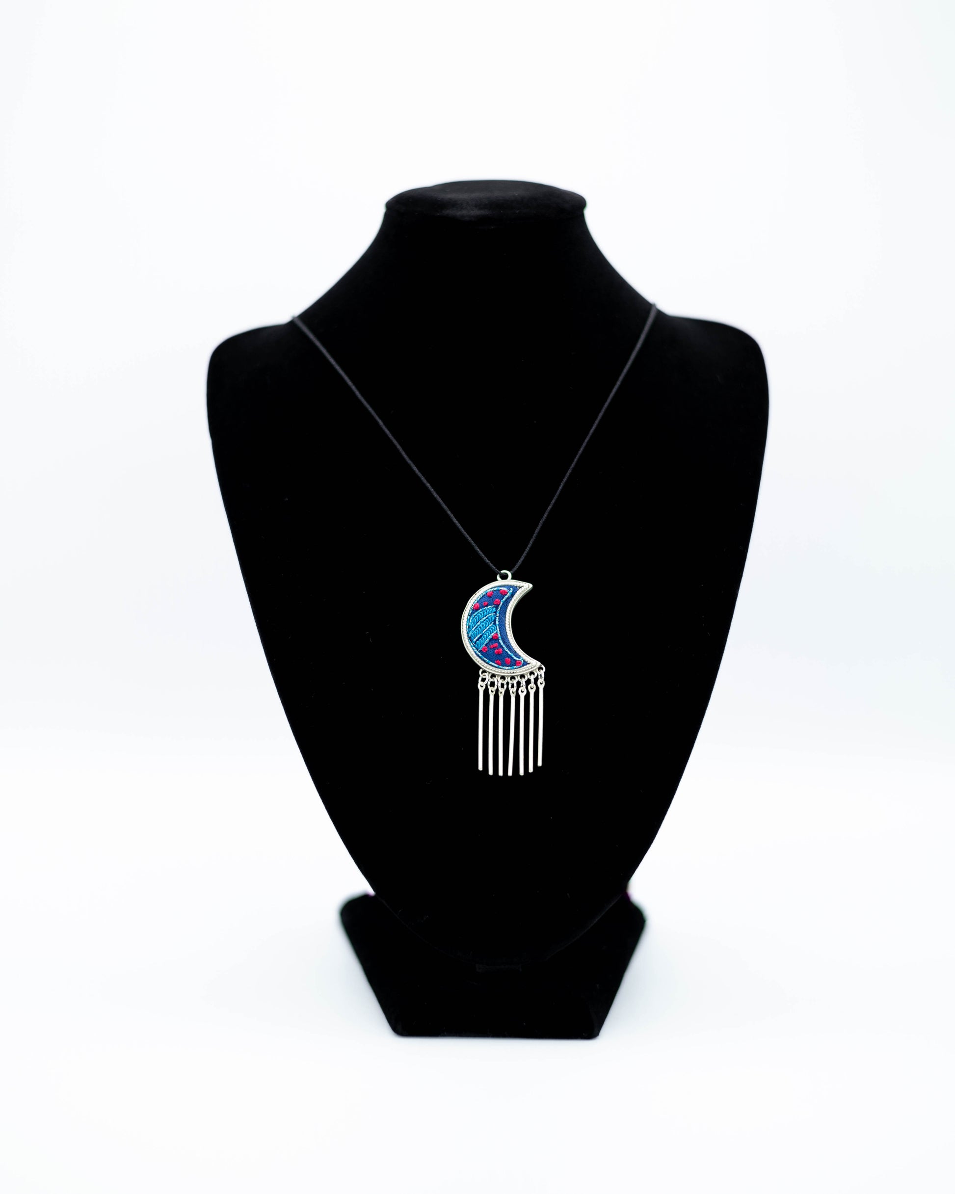 Horsetail Pendant Necklace